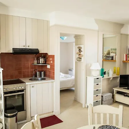 Jolie Brise - Pour 4 A * 拉弗洛特